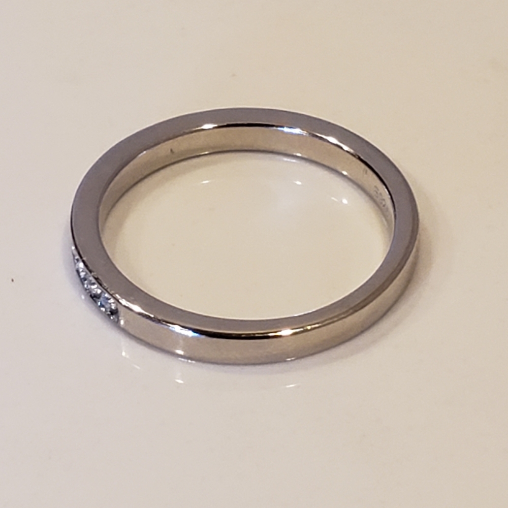 3x2.5mm wide Gold on Sterling Silver, Three Swarovski Crystal Rings, Tri-Colour - Picture 8 of 16